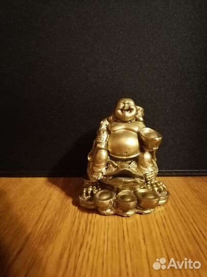 Статуэтка Хотей на жабе