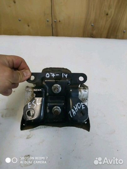 Опора двигателя Tahoe,Escalade 3, 07-14 г