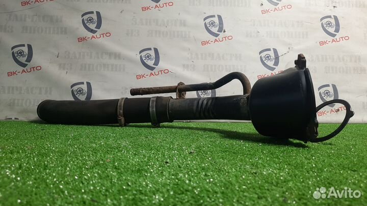 Горловина топлив. бака Chevrolet Suburban GMT400