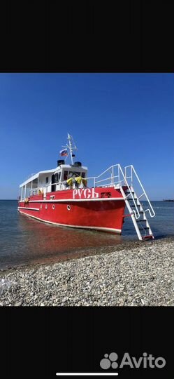 Прогулки и экскурсии на теплоходе