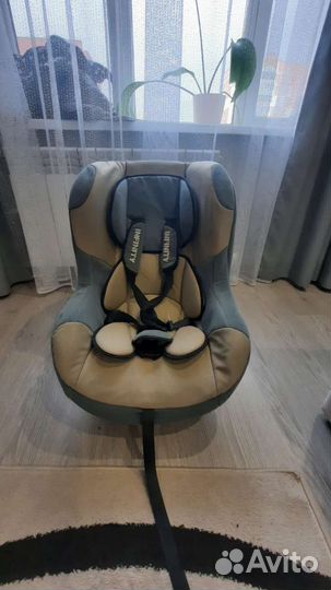 Детское автомобильное кресло