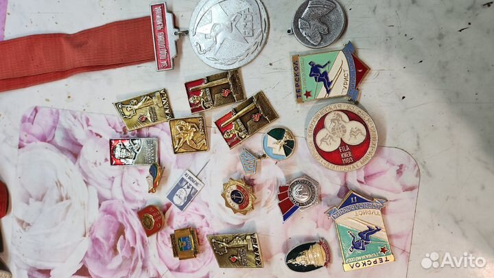 Значки СССР