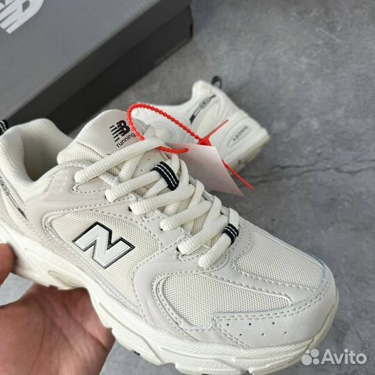 New Balance 530 Ivory