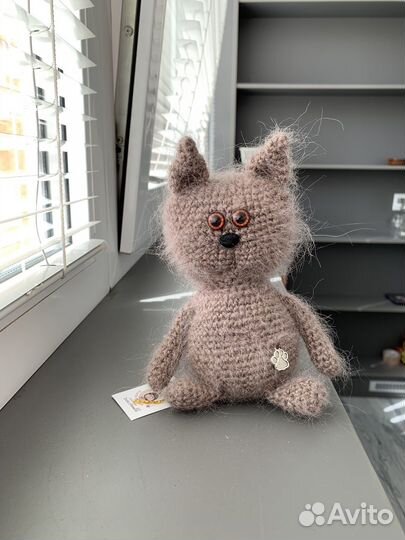 Вязаный кот