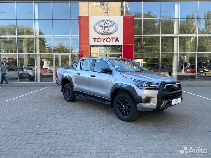 Toyota Hilux 2.8 AT, 2022