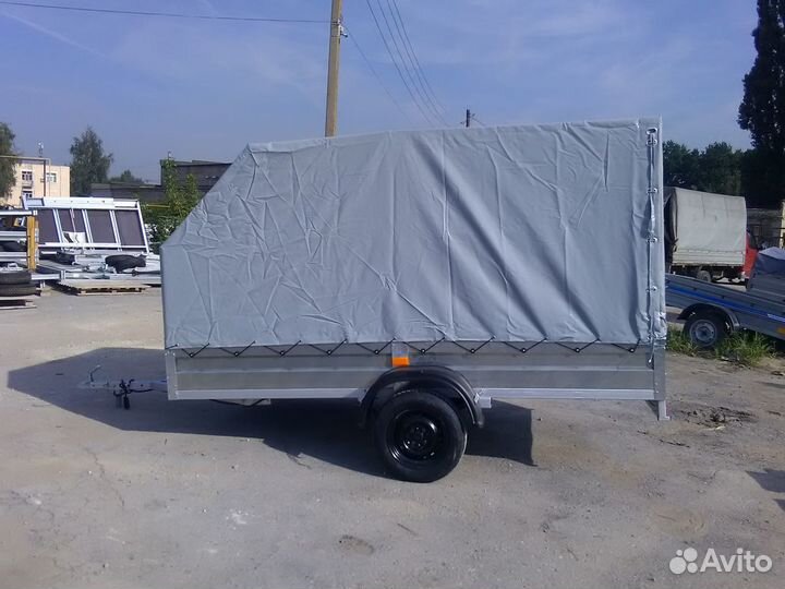 Легковой прицеп большой