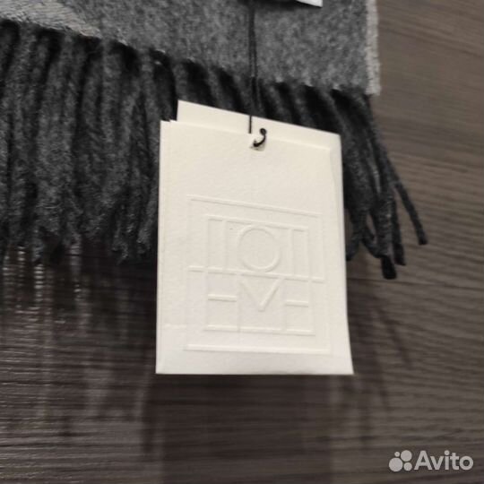 Новый шарф Toteme серый