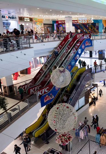 Общепит в Капитолие на 1 этаже у входа, 200 м²