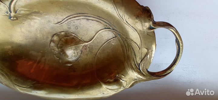 Фруктовница на ножках