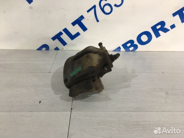 Суппорт передний правый skoda rapid 1 рест 1.6 ат