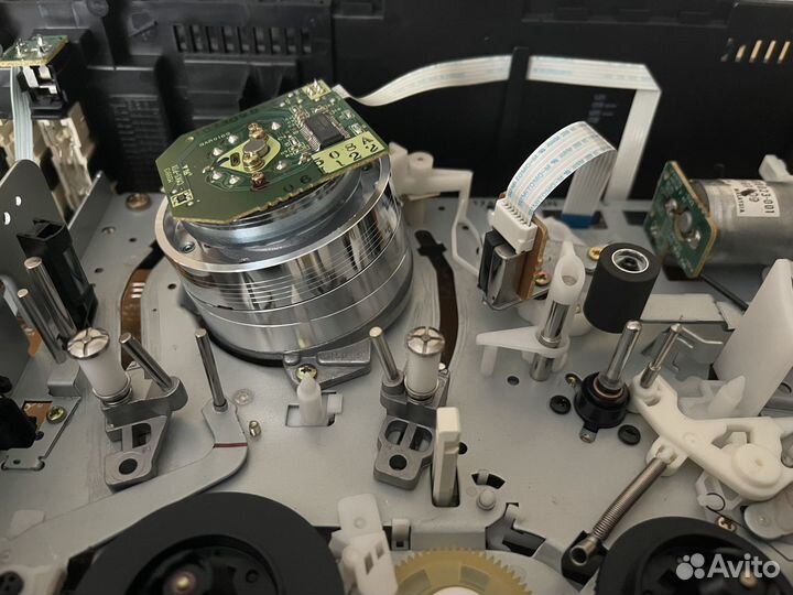 Видеомагнитофон JVC HR-J785EE Hi Fi Stereo