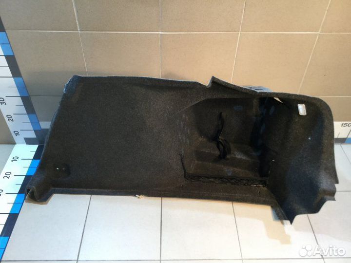 Обшивка багажника задняя правая Skoda Octavia A5