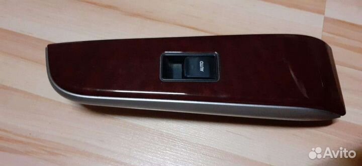 Toyota camry 50 накладка стеклоподъёмника передняя