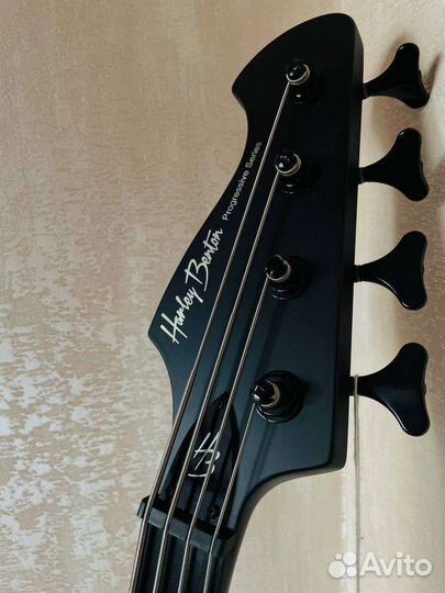 Бас гитара Harley Benton TB-70 thunderbird bass