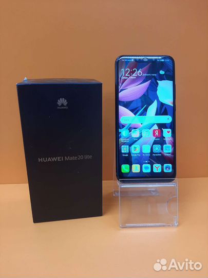3) Телефон Huawei Mate 20 lite