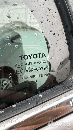 Стекло двери задней левой Toyota Camry XV70, 2018