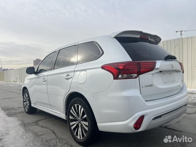 Mitsubishi Outlander 2.0 CVT, 2021, 60 000 км