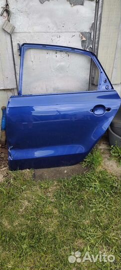 Задняя левая дверь vw polo