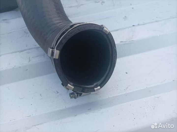 Патрубок интеркулера левый Mercedes C-Class W204