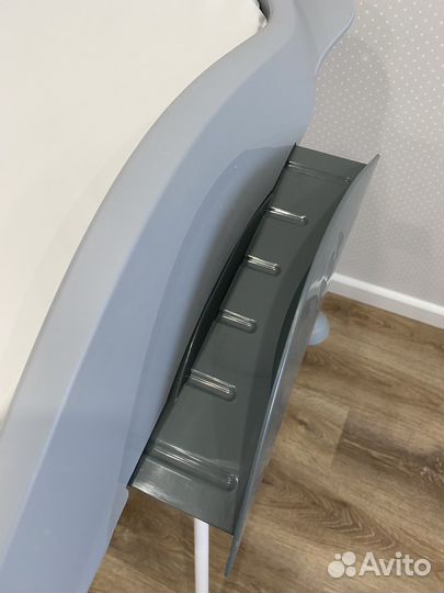 Пеленальный столик и ванночка beaba + ножки