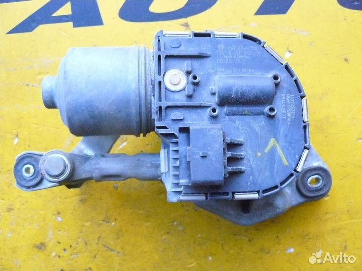 Моторчик Стеклоочистителя левый Peugeot 407