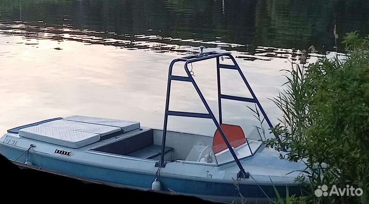 Катер вейкборд вейксерф