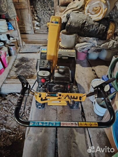 Снегоуборочная машина