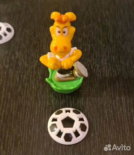 Игрушки из киндера