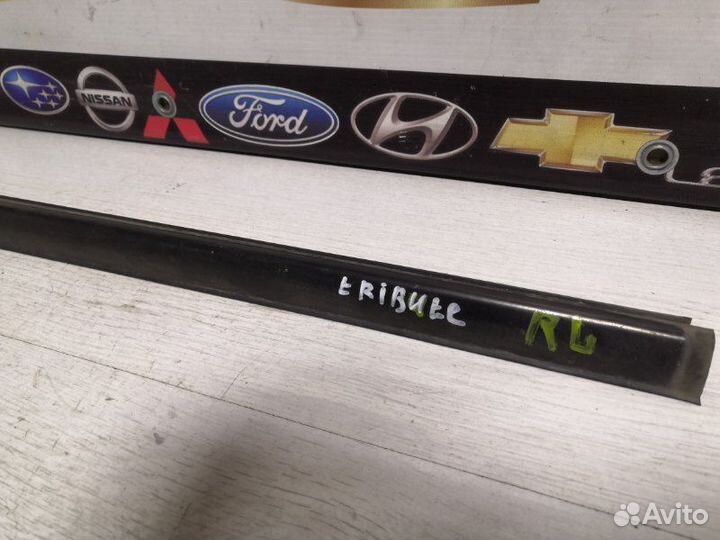 Молдинг стекла задний левый Mazda Tribute epew YF