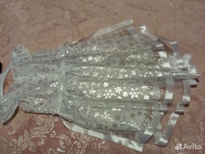 Платье для девочки новогоднее