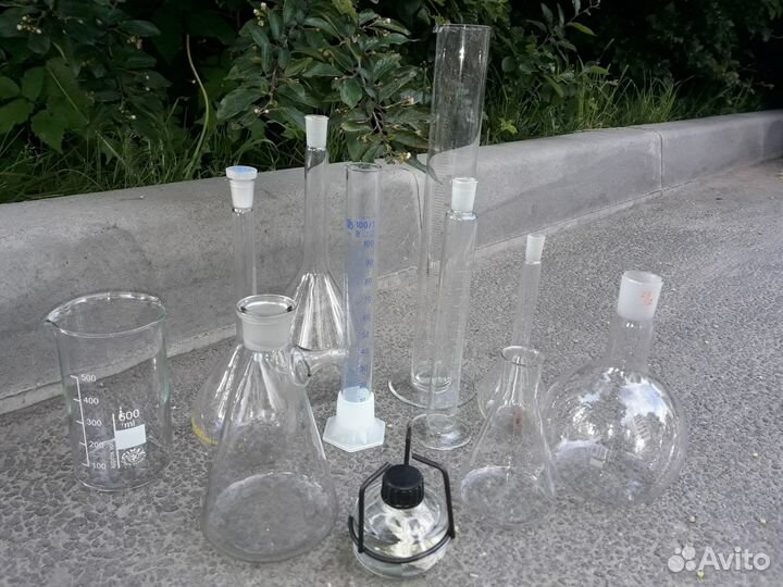 Лабораторная посуда. Мензурки, старинное и тд