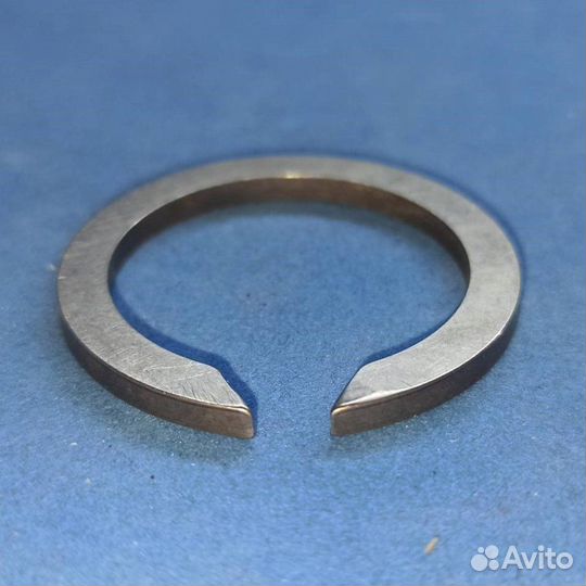 Кольцо стопорное кпп Mercedes-Benz A3092620494