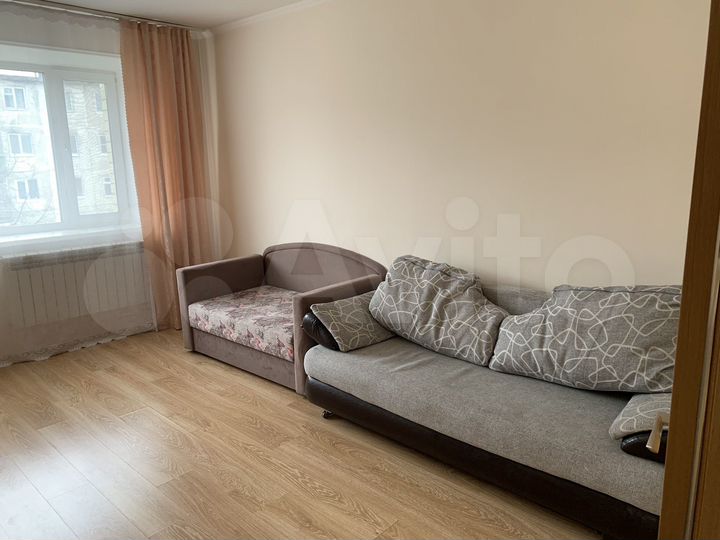 2-к. квартира, 64 м², 3/9 эт.