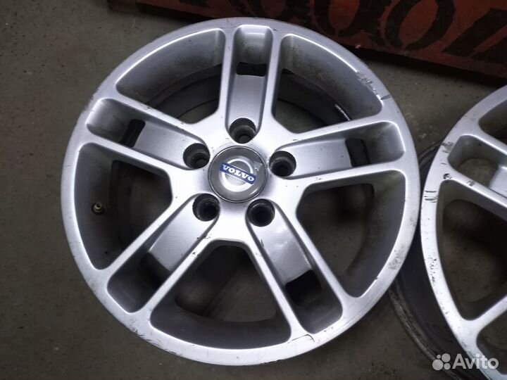 Диски Литые Б/У на Volvo 6х15
