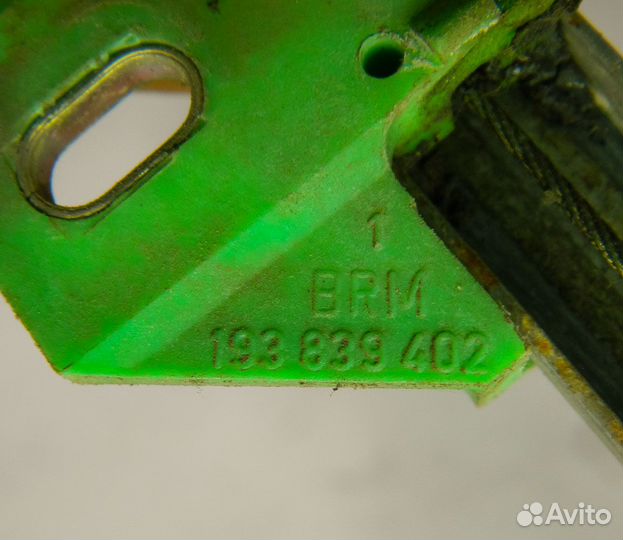 Стеклоподъемник задний правый VW Golf 2