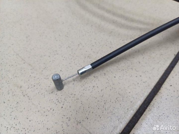 Трос открывания капота Hyundai Solaris