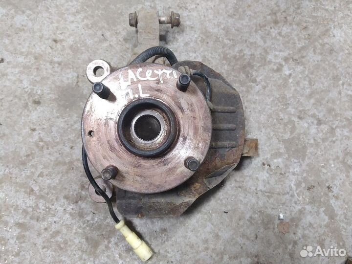 Поворотный кулак передний Chevrolet lacetti