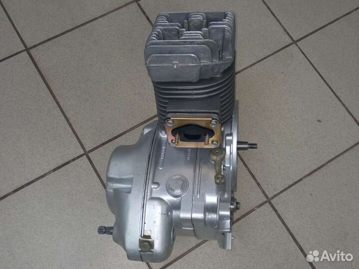 Двигатель на мотороллер муравей без генератора