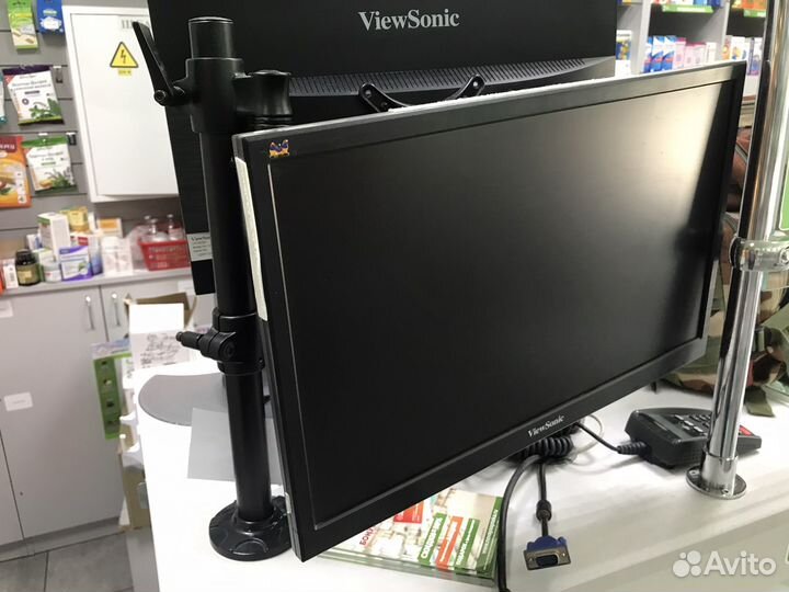 Монитор 19 дюймов