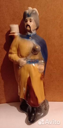 Фарфоровая статуэтка лфз. Богдан Хмельницкий