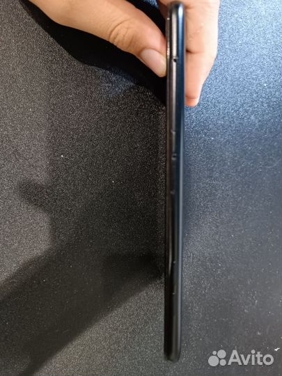 Samsung Galaxy A6, 4/32 ГБ