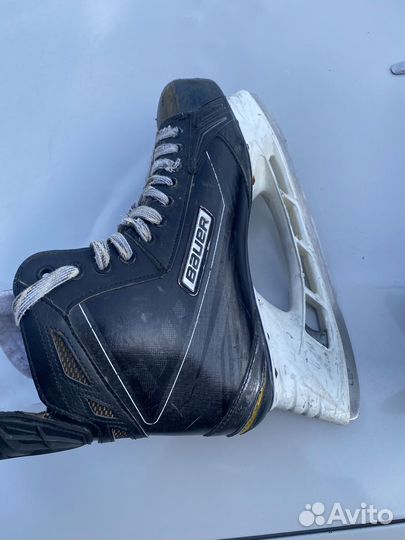 Хоккейные коньки bauer supreme 180