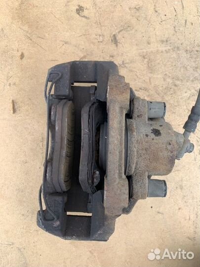 Суппорт передний левый Audi A1 8X 2010-2015