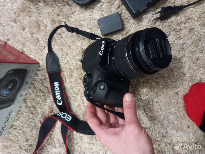 Зеркальный фотоаппарат Canon EOS 1200D