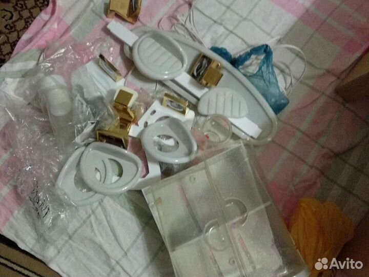 Зеркало и аксессуары для ванной комнаты