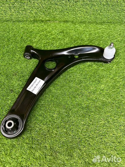 Рычаг правый Geely MK, MK Cross в сборе