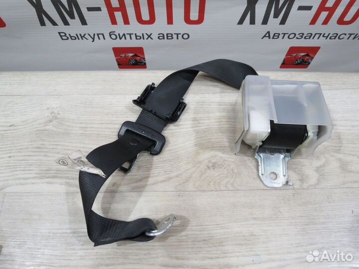 Ремень безопасности задний Toyota Camry 50