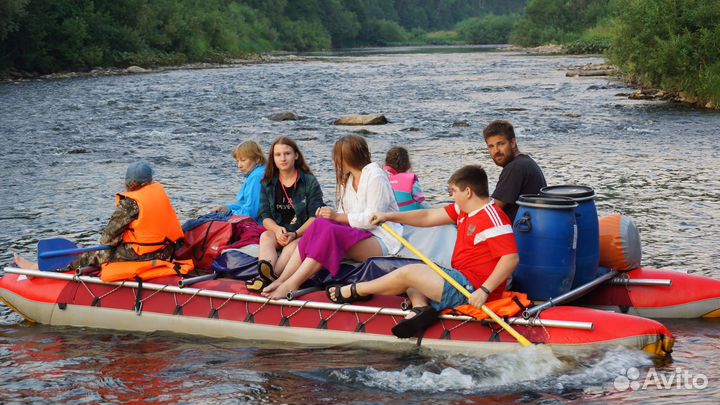 Катамаран туристический, рыбацкий Речник-8