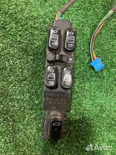 Блок стеклоподъемников Mercedes-Benz S-Class W220