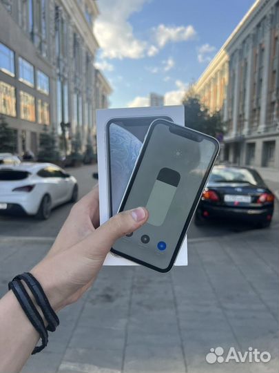 iPhone Xr, 64 ГБ